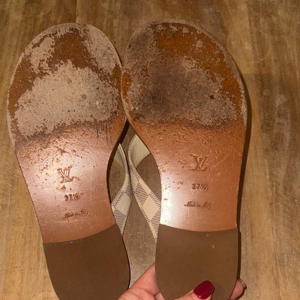 Checkered Tan and White Sandals - Picture 8 of 11